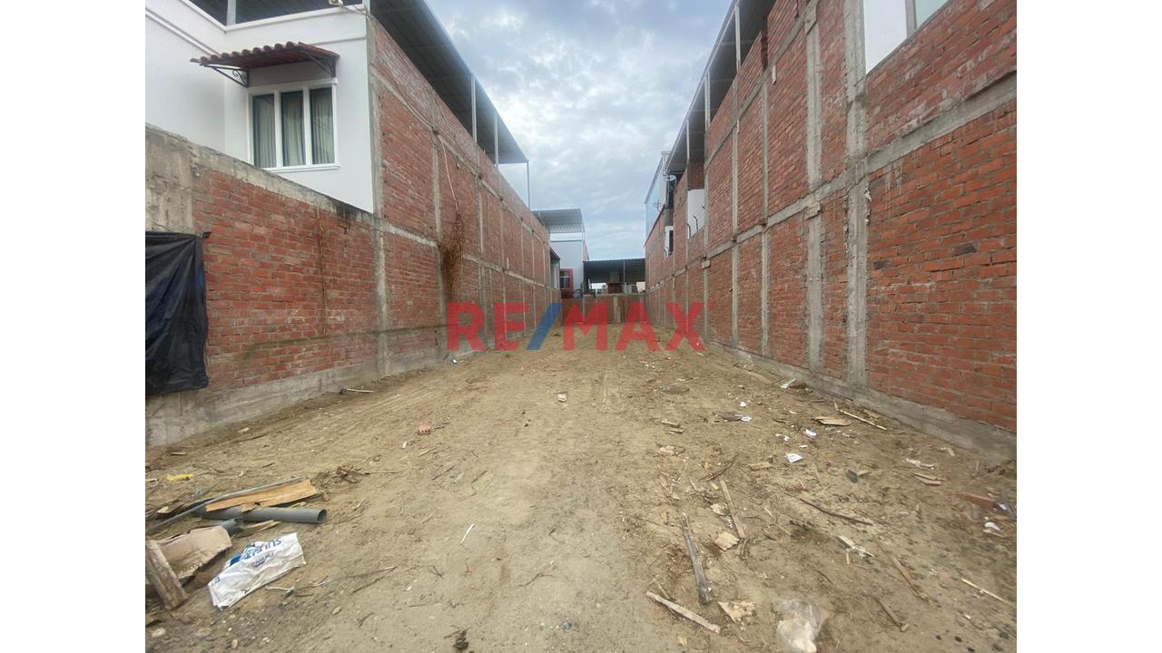 Venta De Terreno De 258 M2 En Miraflores Country Club