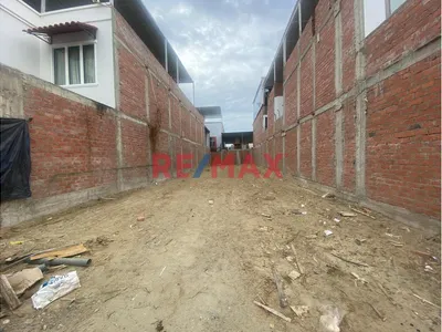 Venta De Terreno De 258 M2 En Miraflores Country Club