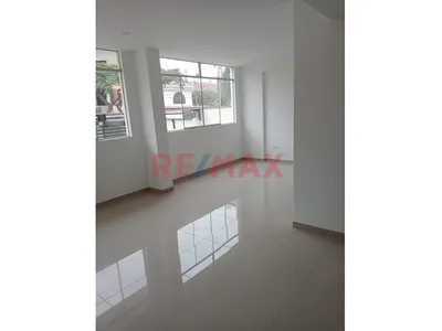 Vendo Departamento De Estreno En Santiago De Surco 2Do Piso