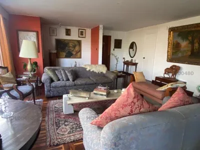 Departamento en venta · Calle Teniente Romanet, San Isidro · 210 m², 3 dorm.