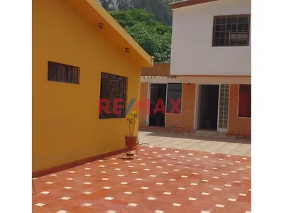 🏡 Propiedad Multifamiliar En Venta – 3 Casas Independientes En Terreno De 327 M² – Chaclacayo