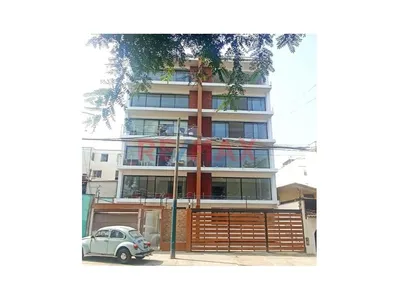Vive En Surco Con Estilo Y Comodidad En Dpto Primer Piso