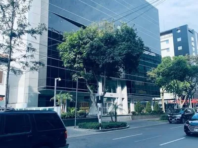 Venta de Local Comercial en San Isidro - Lima 4 Dormitorios 