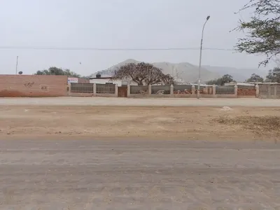 Terreno en venta · Avenida los Alamos, Lima · 5225 m², 2 dorm.