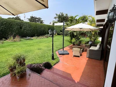 Venta de Casa en La Molina - Lima 4 Dormitorios