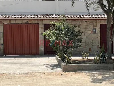 Local En Alquiler En Av. Vice De Urb. Santa Ana