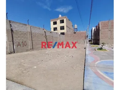 Terreno En Venta - Urb. Santa Rosa