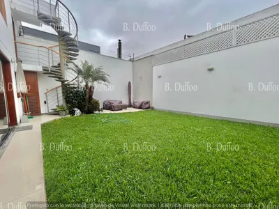 Venta de Casa en Santiago de Surco - Lima 4 Dormitorios 