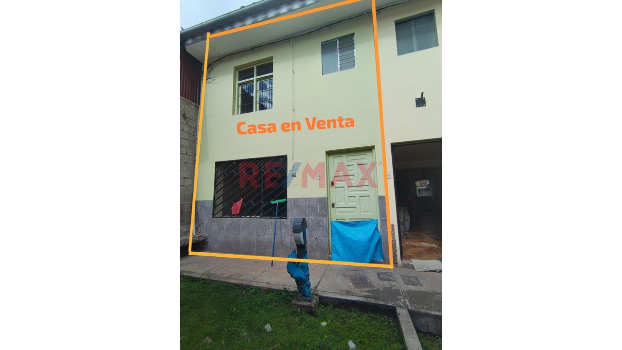 Casa De 3 Pisos En Venta ...Inversión Segura En Ubicación Estratégica