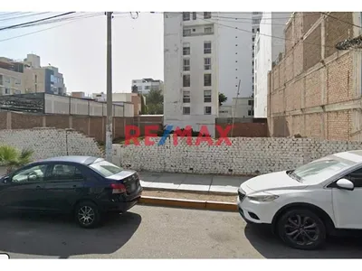 Alquiler Terreno En El Golf En Avenida