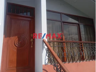 Vendo Departamento 2Do Piso Mas Azotea At: 216.00 M2 Maranga San Miguel