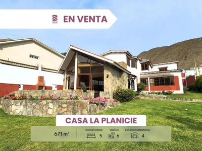 Venta de Casa en La Molina - Lima 5 Dormitorios
