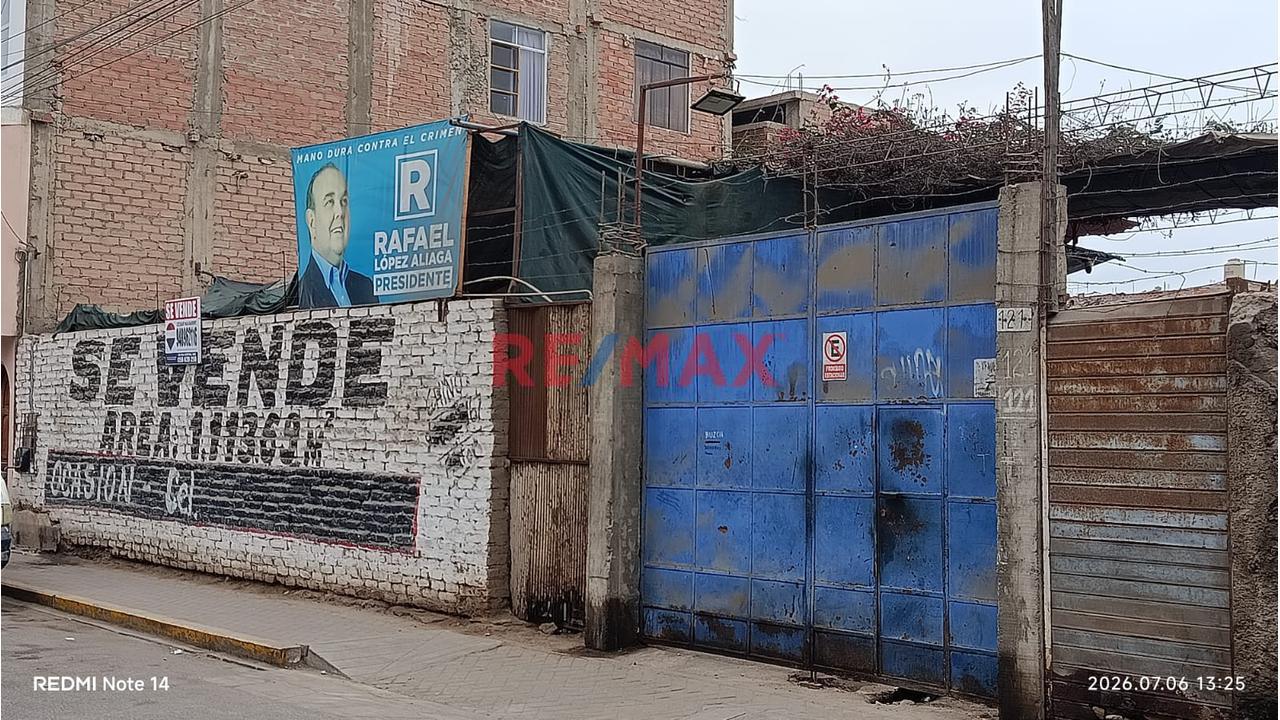 Terreno Comercial Estratégico En El Centro De- Chincha
