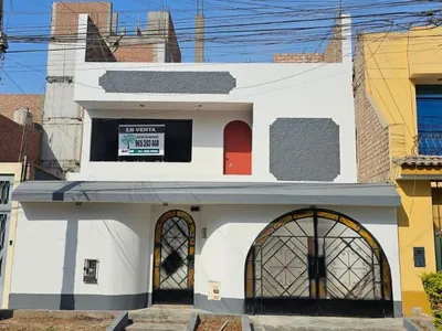 Venta de Casa en San Martín de Porres - Lima 4 Dormitorios 