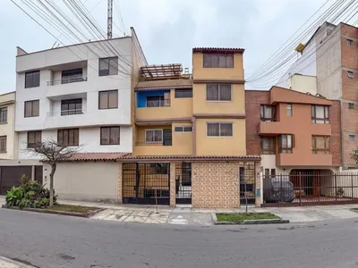 Departamento en venta · Jirón Barlovento 380, Santiago de Surco · 121 m², 4 dorm.