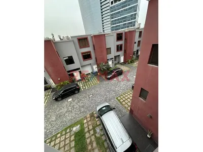 Alquilo Casa En Surco Condominio