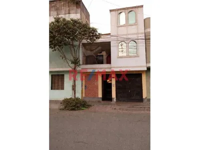 Venta de Casa en San Martín de Porres - Lima 5 Dormitorios 