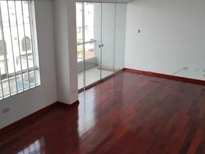 Venta de Departamento en San Borja - Lima 3 Dormitorios