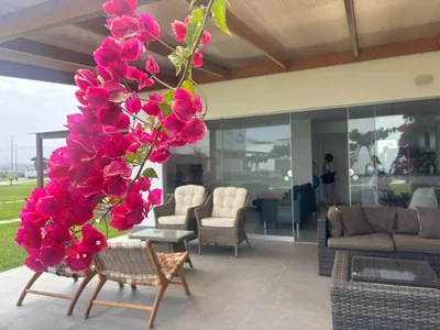 Venta de Casa de Playa en San Antonio - Cañete 4 Dormitorios 