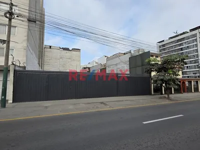 Alquiler Terreno Uso Comercial En Cristobal Del Peralta Sur, Surco