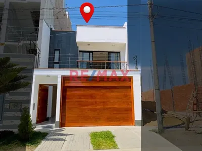 Venta De Casa (En Preventa) Urb. Los Sauces Frente A Parque Pimentel