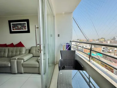 Venta de Departamento en Ate - Lima 3 Dormitorios