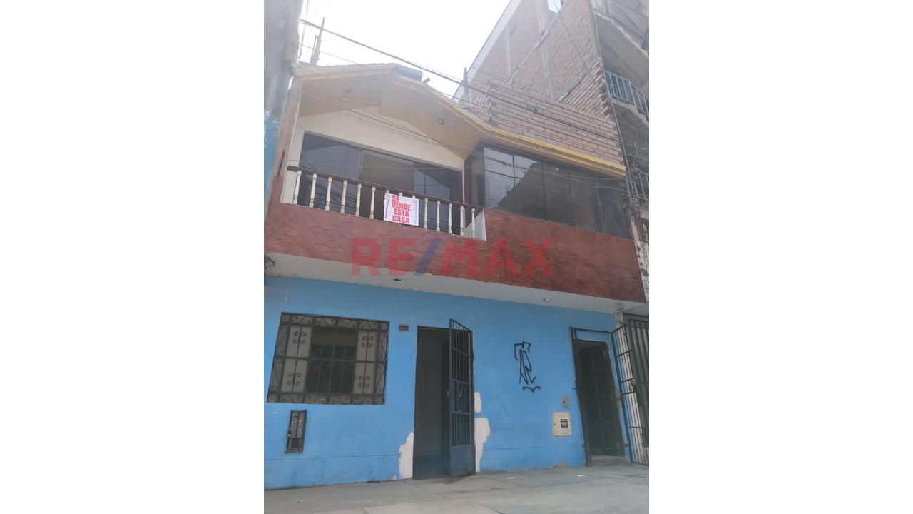 🏡 ¡Propiedad En Venta En Urb. Márquez! A 1 Cuadra De La Av. Néstor Gambetta