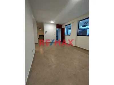 Venta De Departamento De Estreno En Cuarto Piso Con Ascensor