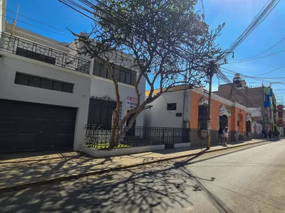 🏠 "Venta De Inmueble "Ideal Para Proyecto Hotelero, Clínico O Corporativo – 800 M² Construidos En La Calle Bolivar-Centro Historico De Ica