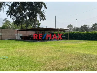 Vendo 1 Terreno 1,100.55M2 Lote 8 Calle 4 Pachacamac A 1/2 Cdra 3 Cuadras Del Colegio Euroamericano