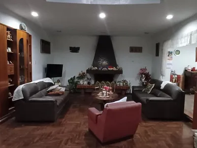 Casa en venta · Calle Quince 100, San Isidro · 388 m², 6 dorm.