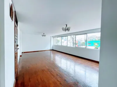 Venta de Departamento en Miraflores - Lima 3 Dormitorios