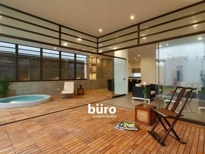 Casa en venta · Asia · 245 m², 4 dorm.