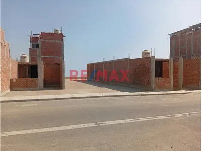 Se Vende Terreno En Urb Boulevard Park Plaza Cuadrante Q3 Fh 42