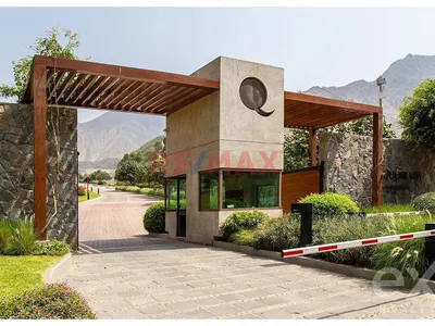 Se Vende Terreno En La Mejor Área De La Quebrada Luxury Condominium.