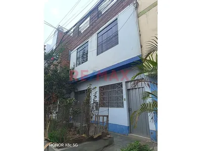 Vendo Casa De 2 Pisos – San Martín De Porres