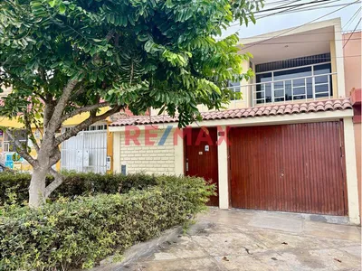 Alquiler De Amplia Casa En La Perla Alta - Callao