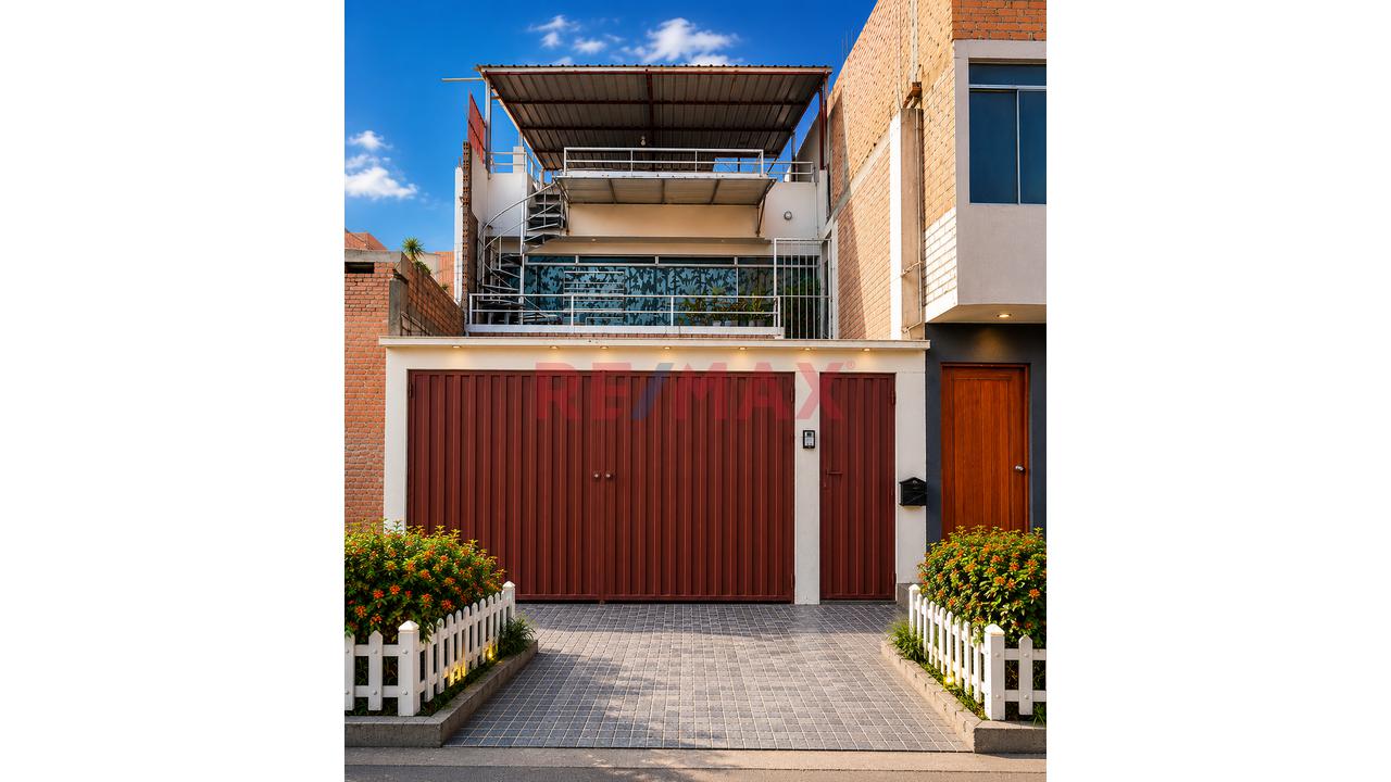 Casa En Venta 02 Pisos + Azotea 120M2