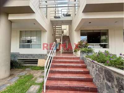 Venta Departamento Tríplex De 150.45 M2 Distrito De La Molina