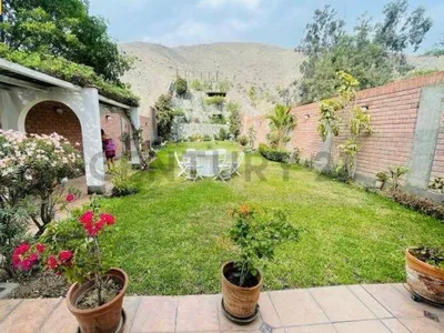 Venta de Casa en La Molina - Lima 4 Dormitorios