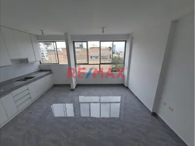 Departamento En Alquiler Urbanizacion Santa Victoria Chiclayo