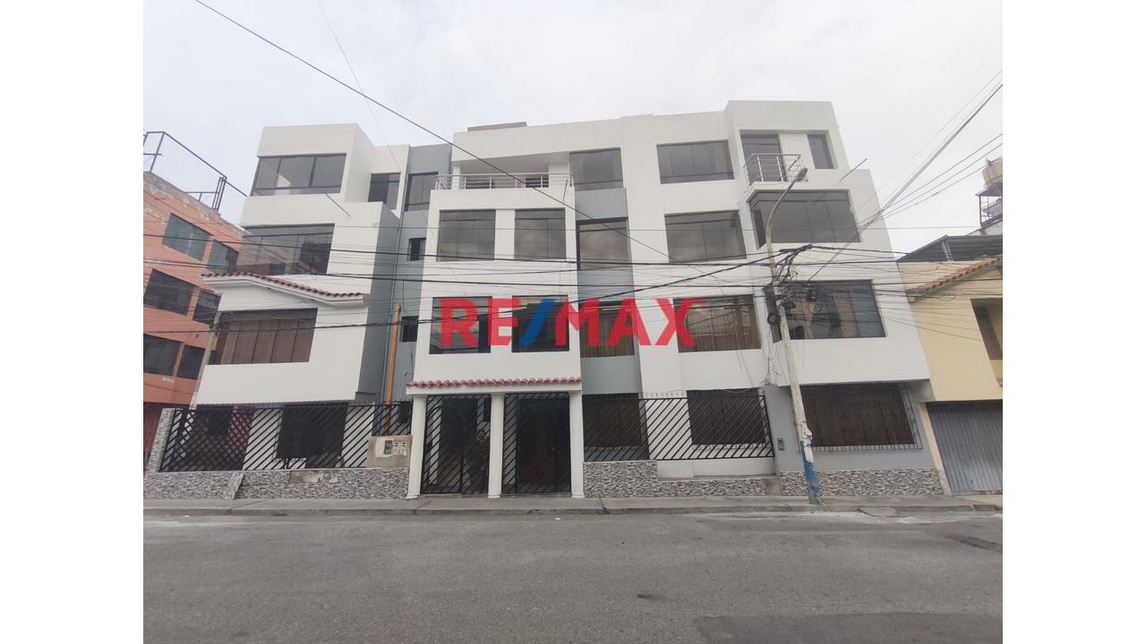🏢 ¡Amplio Departamento En Venta – Urb. Amauta! 🏢