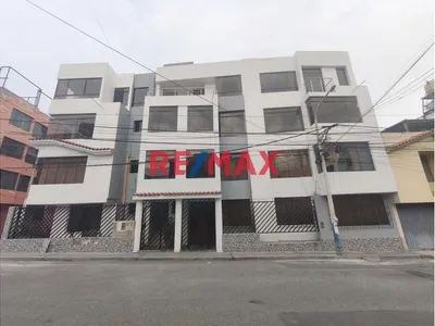 🏢 ¡Amplio Departamento En Venta – Urb. Amauta! 🏢