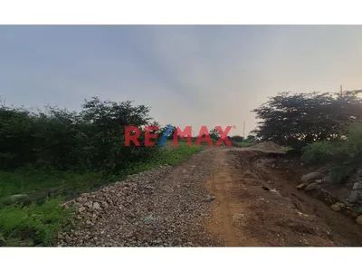 Terreno En Venta Sector Alto El Moro Laredo 1000 M2