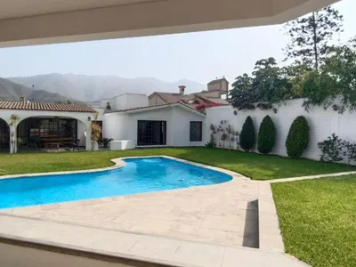 Venta de Casa en La Molina - Lima 3 Dormitorios