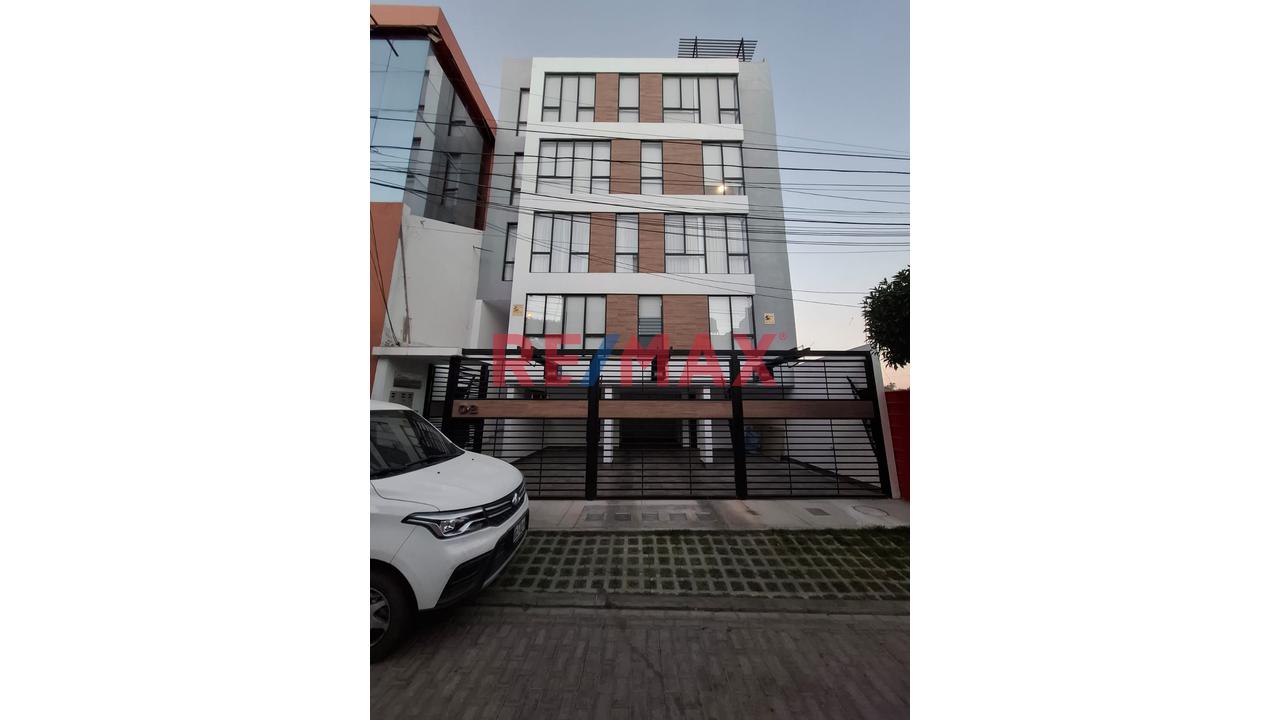 Departamento De Estreno En Venta - Urb. Paisajista Yanahura