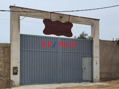 Terreno Industrial En Venta – 3 Lotes Juntos Con Almacén, Oficinas Y Servicios – Pachacútec