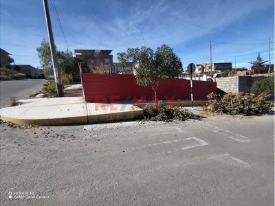Terreno Urbano En Esquina Frente A Parque – 310 M²