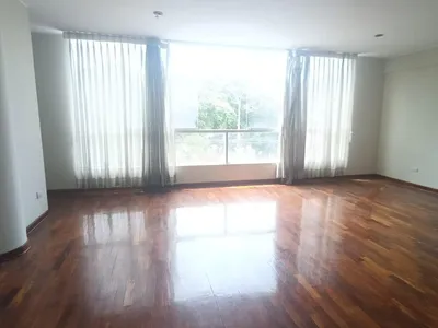 Venta de Departamento en Santiago de Surco - Lima 3 Dormitorios