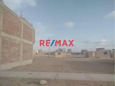 Terreno En Venta En Avenida Principal